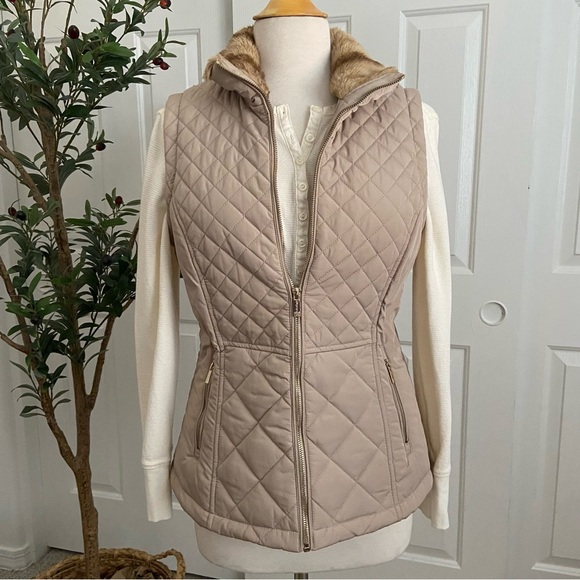 Zip Up Vest Taupe Quilted Gold Hardware Faux Fur Collar by Calvin Klein - Picture 9 of 13